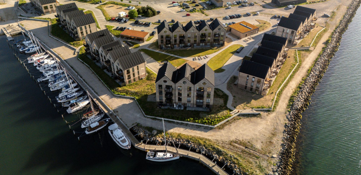 Hou Færgeby